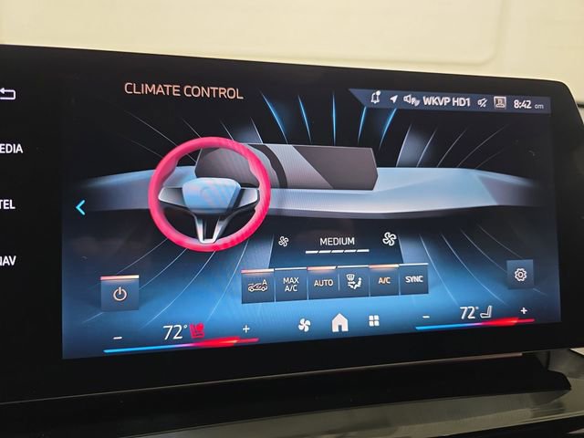 Certified 2025 BMW X2 xDrive28i AWD/4WD image 19