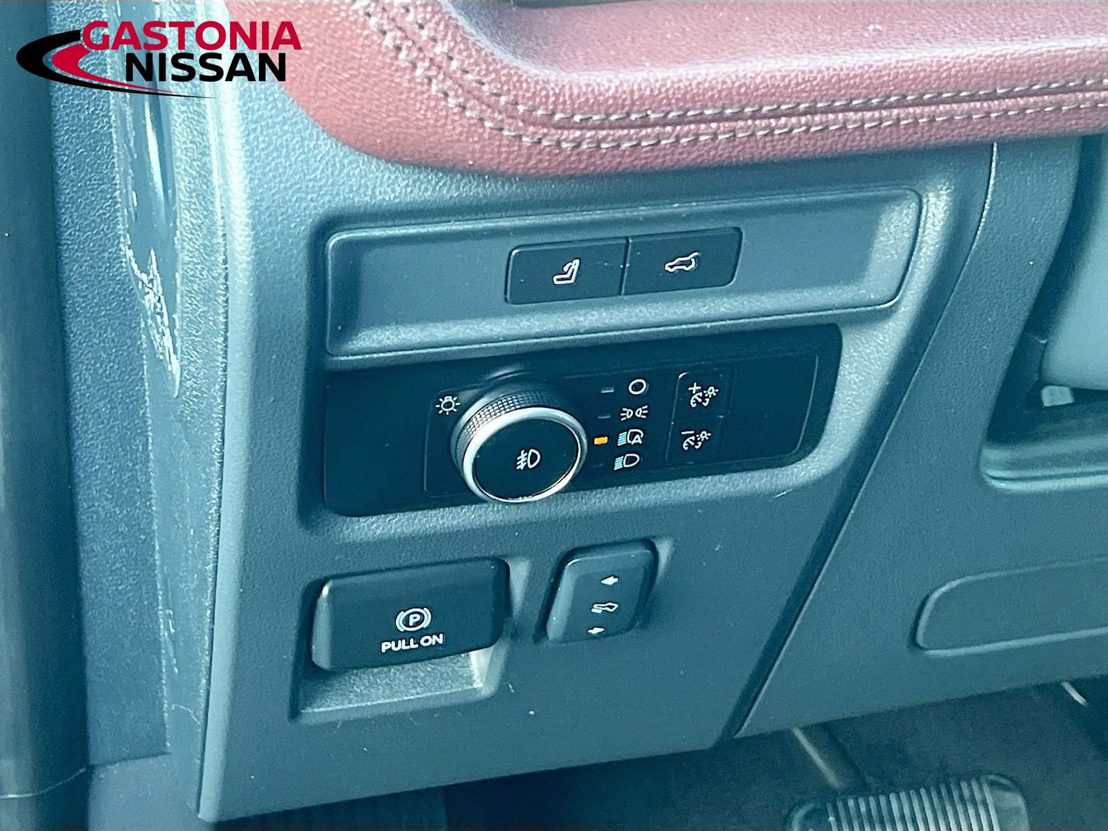 Used 2024 Ford Expedition Max Limited image 13