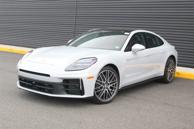 New 2025 Porsche Panamera 4 image 1