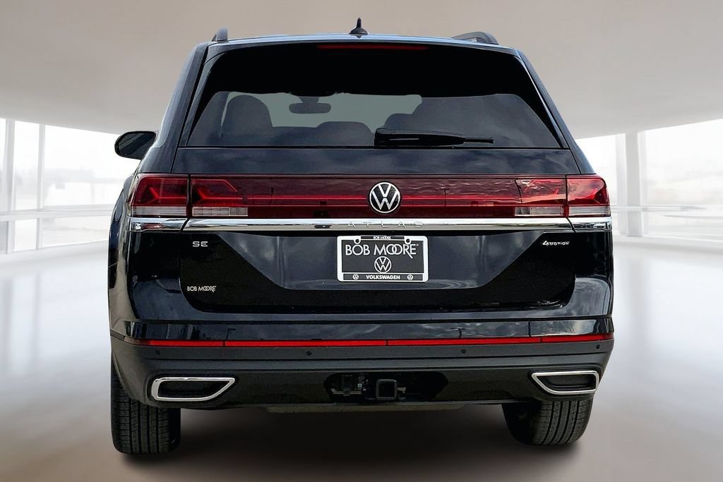 Used 2026 Volkswagen Atlas SE AWD/4WD image 4