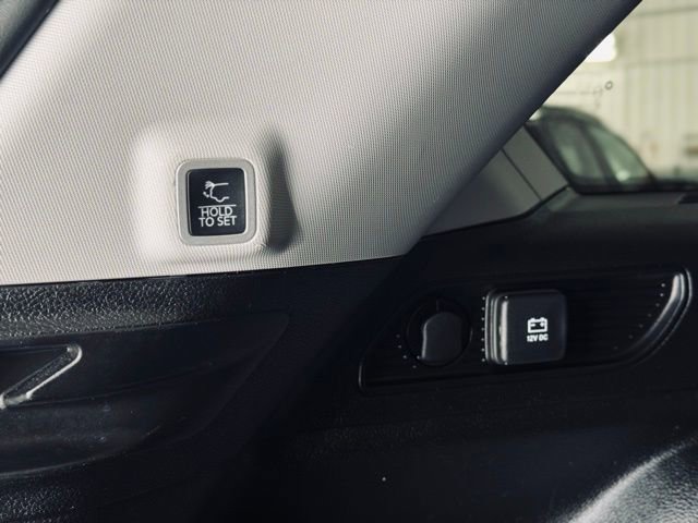 Used 2023 Jeep Grand Cherokee Laredo w/ Luxury Tech Group I image 10