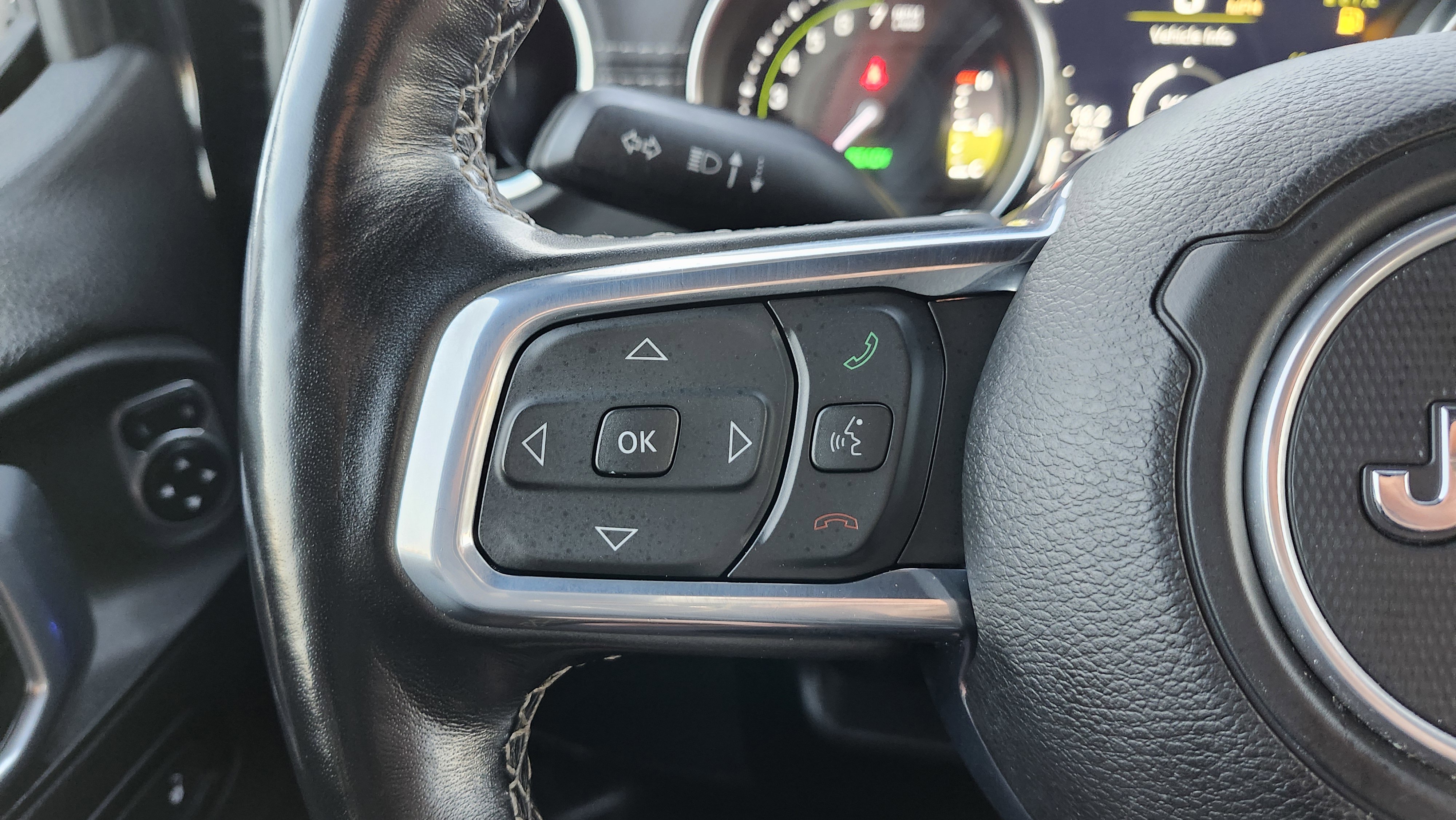 Used 2022 Jeep Wrangler Unlimited Sahara w/ Cold Weather Group image 36