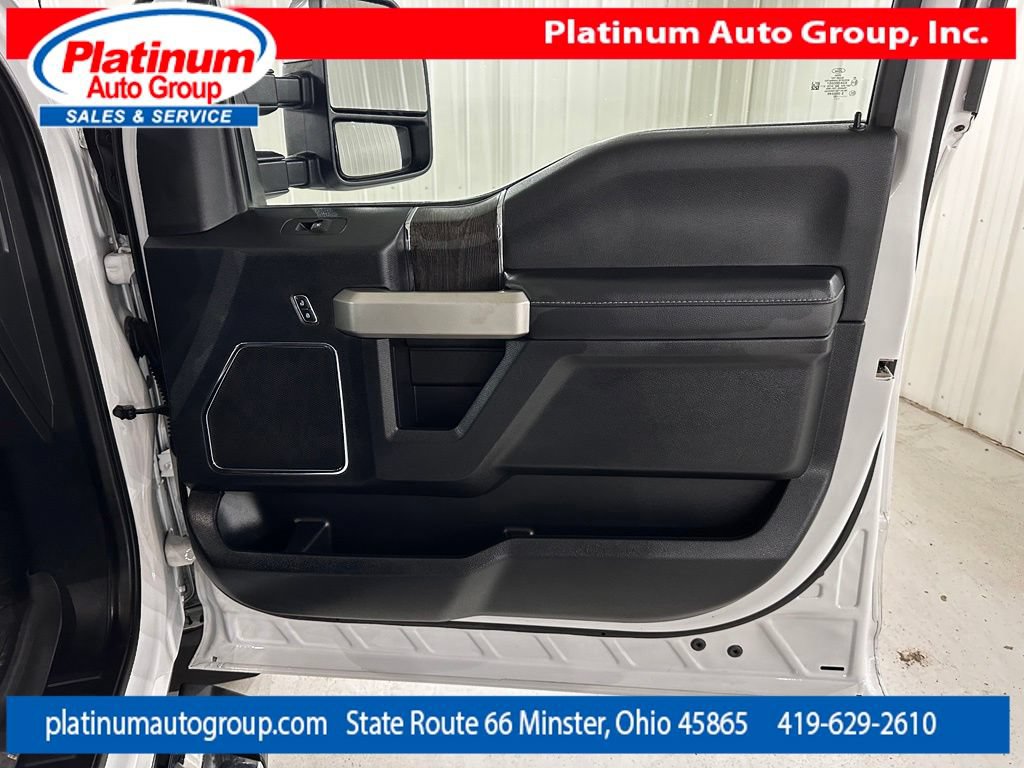 Used 2020 Ford F350 Lariat w/ Chrome Package AWD/4WD image 41