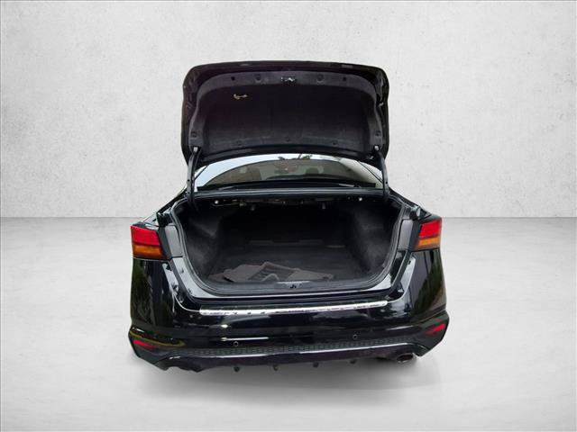 Certified 2023 Nissan Altima 2.5 SR w/ SR Premium Package FWD image 6