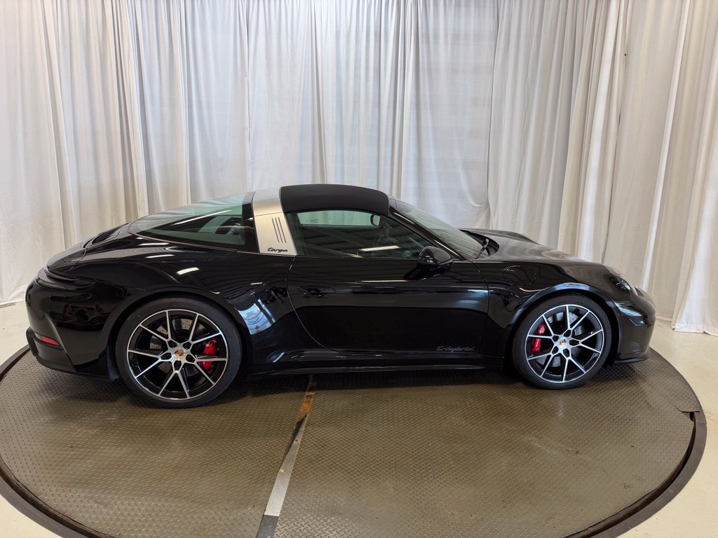 Certified 2025 Porsche 911 Targa 4 GTS AWD/4WD image 37