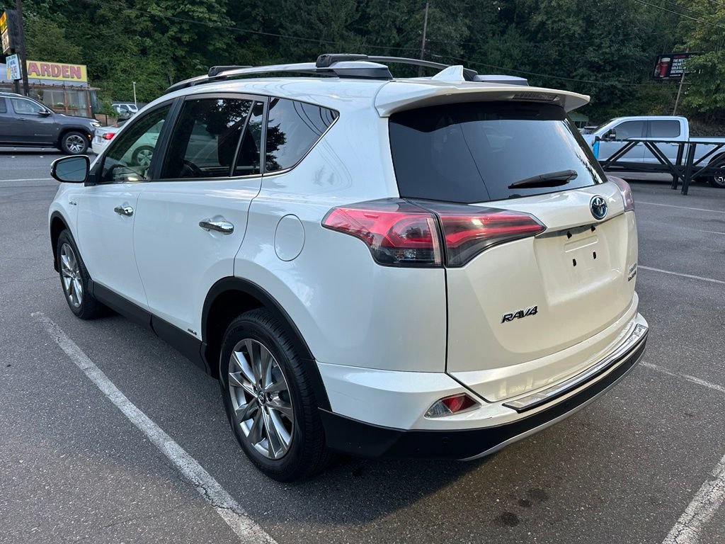 Used 2017 Toyota RAV4 Limited w/ Advanced Technology Package AWD/4WD image 7