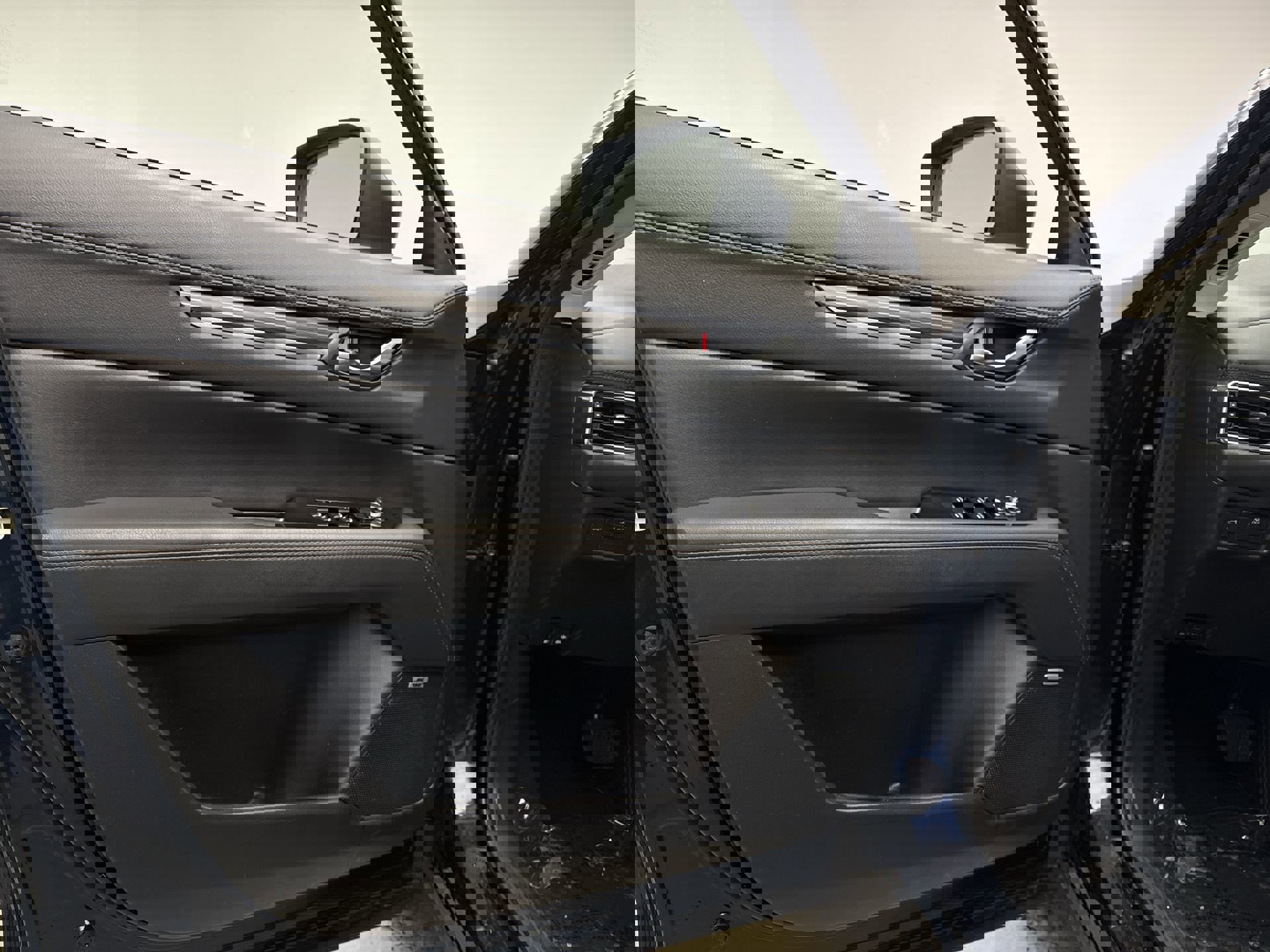 Used 2023 MAZDA CX-5 AWD 2.5 S w/ Premium Plus Pkg image 9