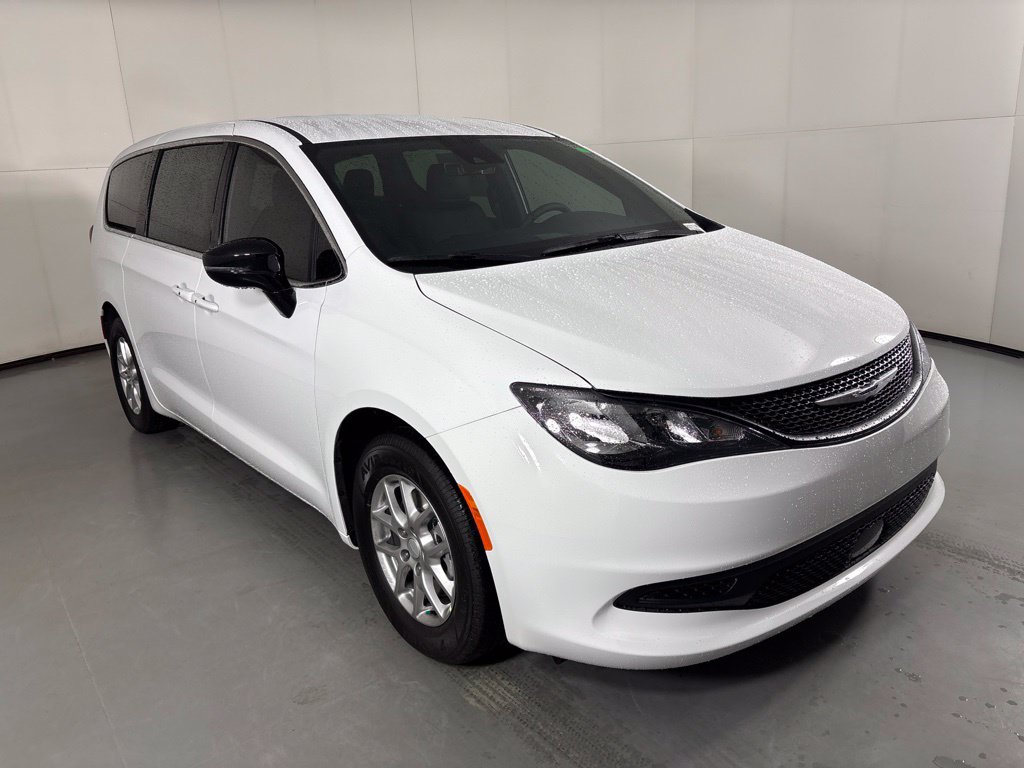 New 2027 Chrysler Pacifica LX FWD image 2
