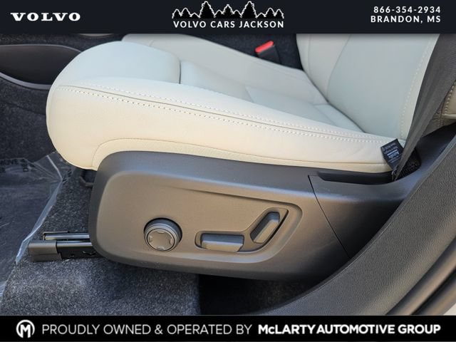 Certified 2026 Volvo XC40 B5 Plus w/ Protection Package Premier AWD/4WD image 14