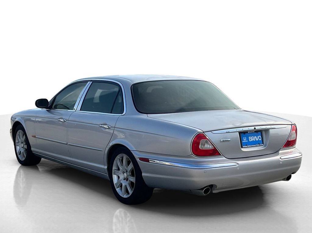 Used 2005 Jaguar XJ8 RWD image 8