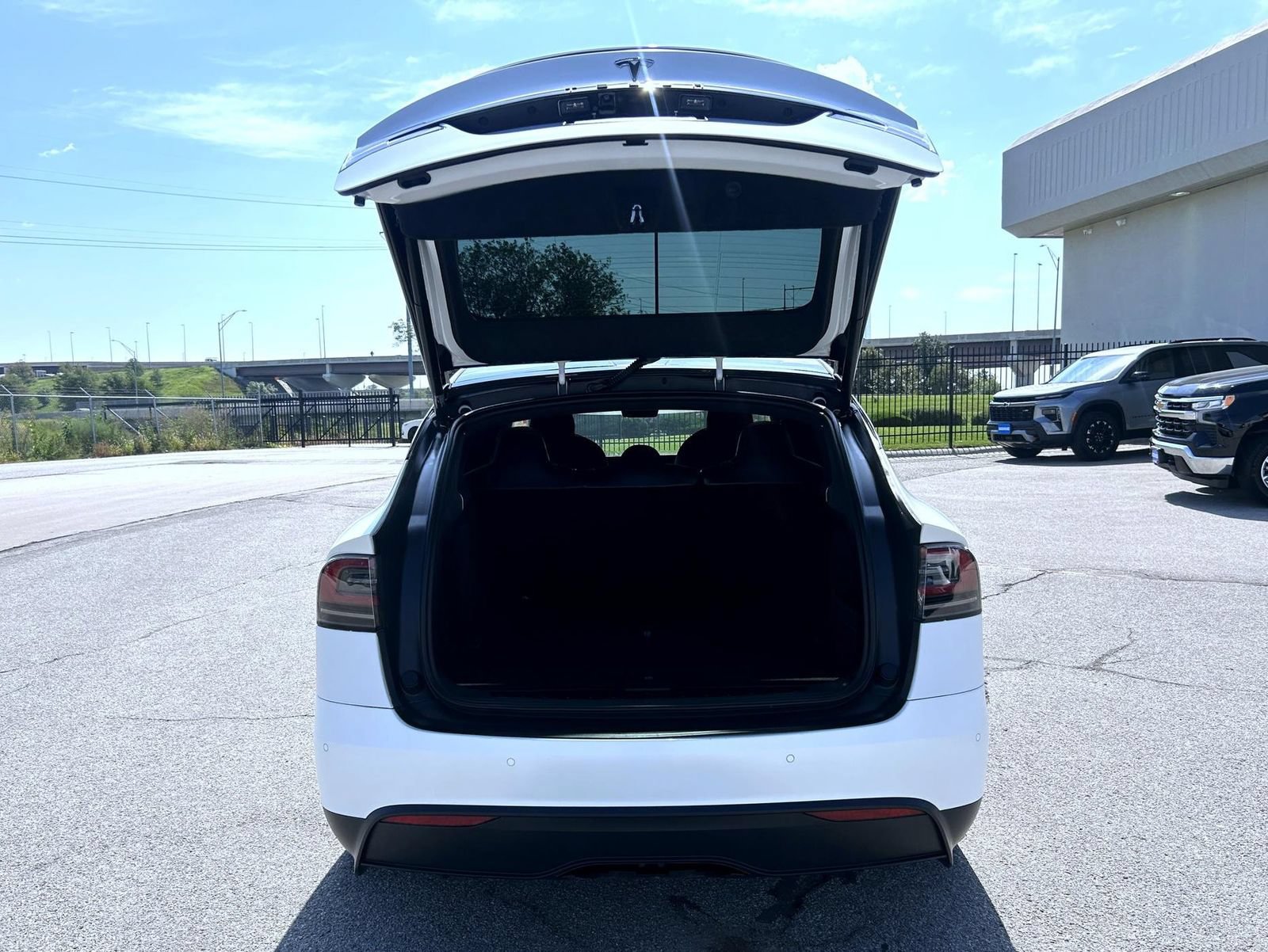Used 2022 Tesla Model X AWD/4WD image 20