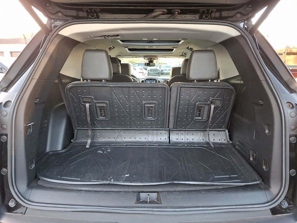Used 2021 Chevrolet Traverse RS w/ LPO, Floor Liner Package image 28
