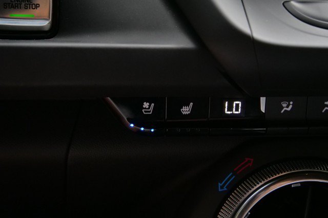 Used 2022 Chevrolet Camaro ZL1 RWD image 7