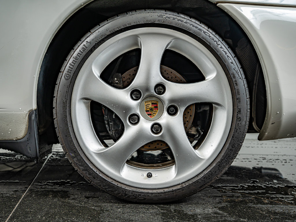 Used 2003 Porsche 911 Carrera RWD image 15