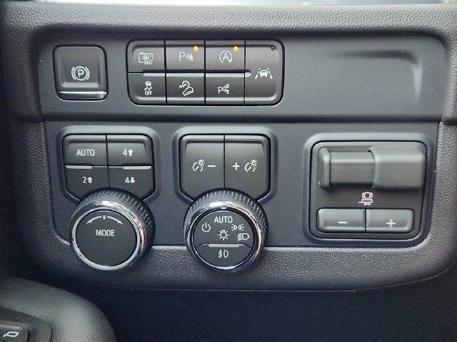 New 2026 Chevrolet Tahoe LT w/ Comfort Package AWD/4WD image 24