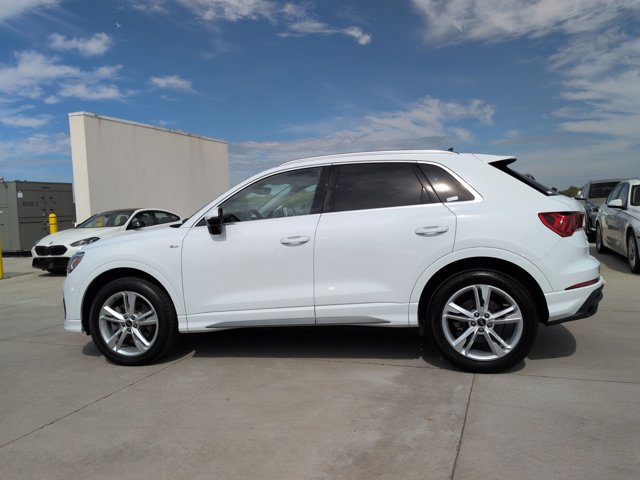 Used 2024 Audi Q3 2.0T Premium Plus image 9