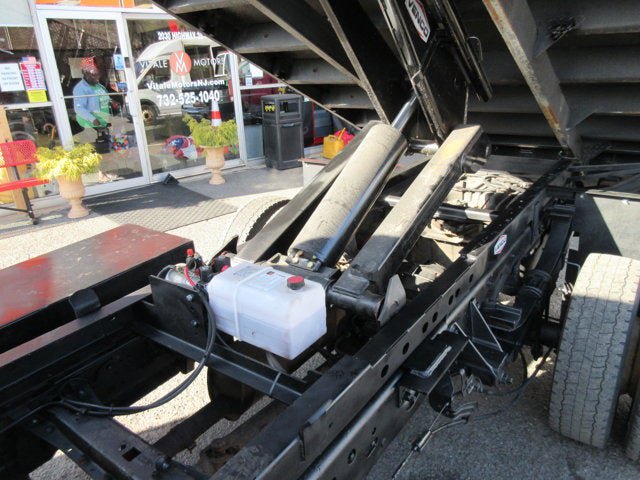 Used 2018 Ford F550 4x4 Regular Cab Super Duty image 25