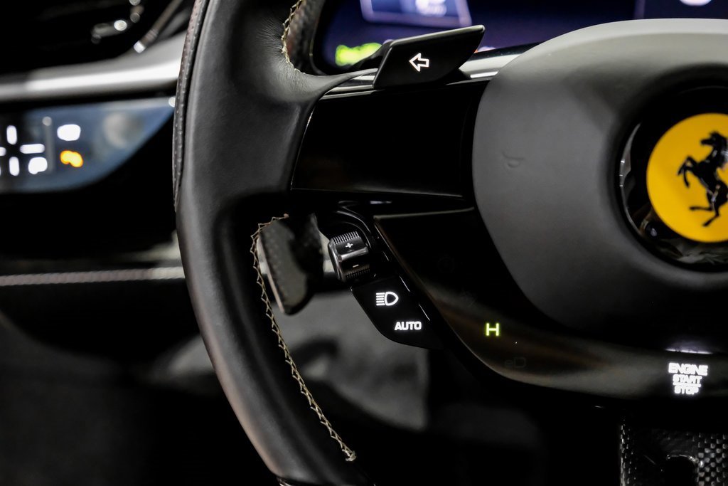 Used 2022 Ferrari SF90 Spider image 13