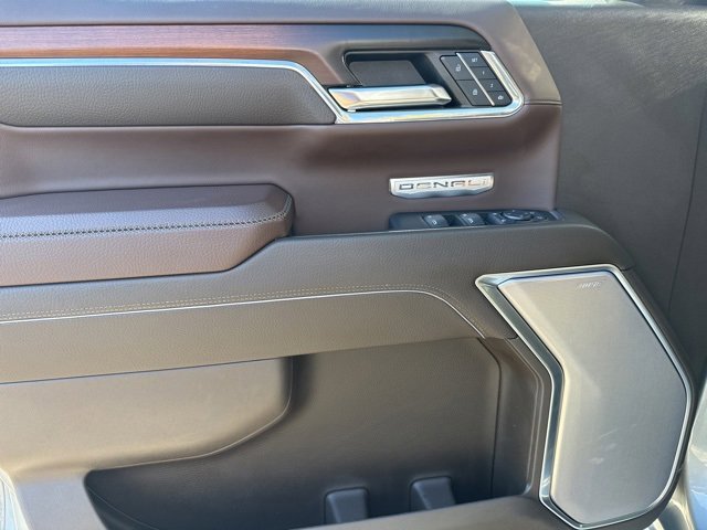 Used 2024 GMC Sierra 1500 Denali w/ Denali Reserve Package image 9