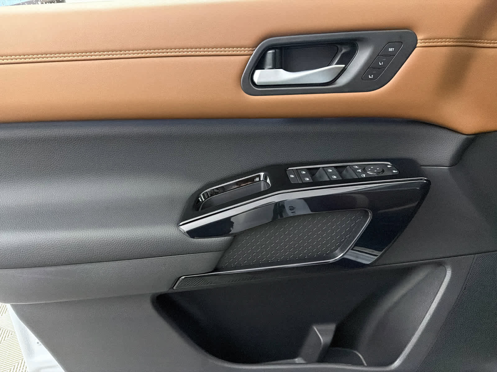 New 2026 Nissan Pathfinder Platinum w/ Cargo Package image 23