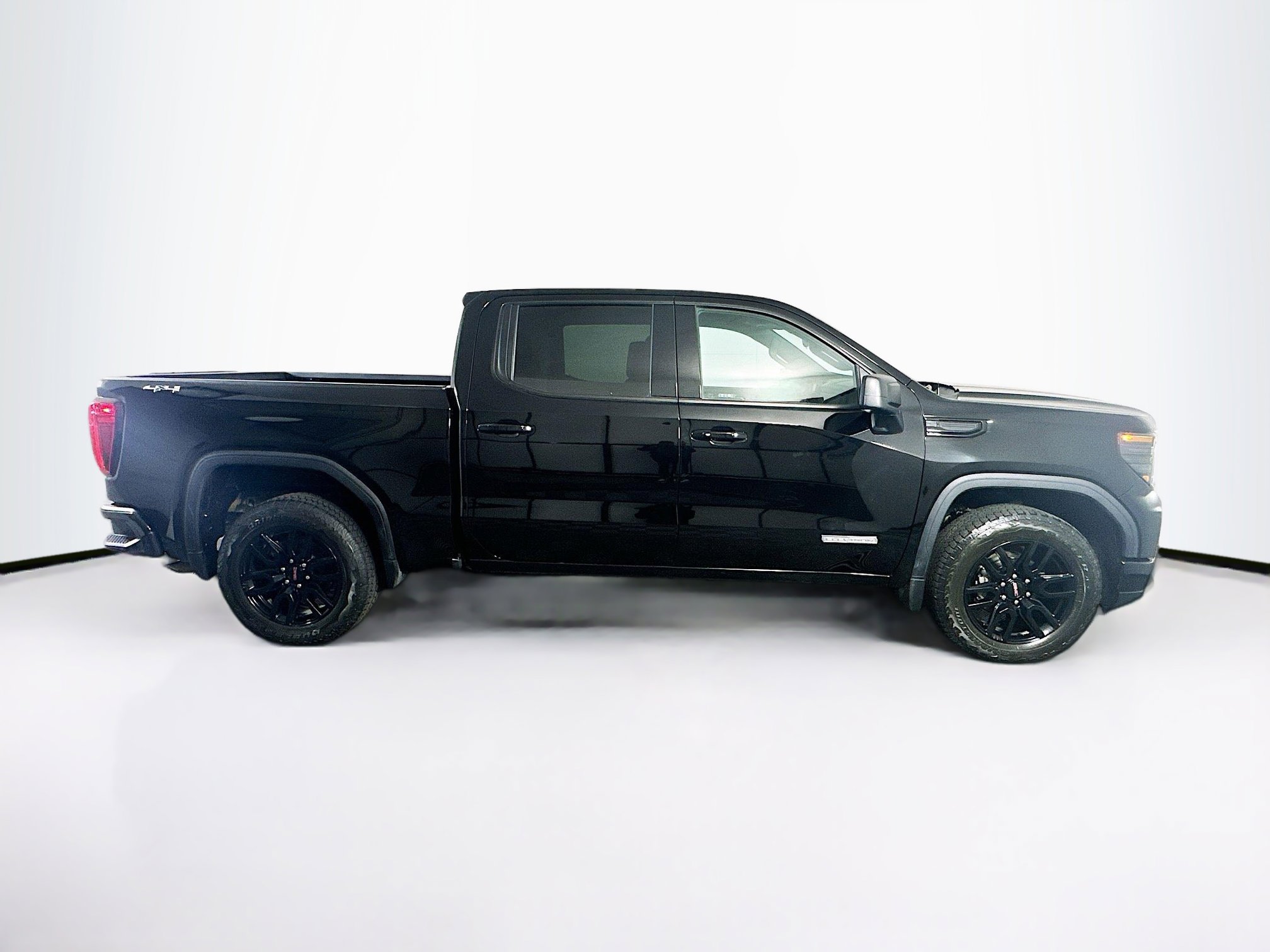 Used 2024 GMC Sierra 1500 Elevation image 10