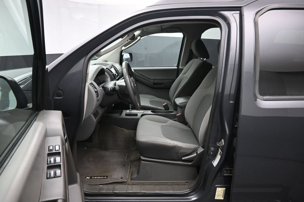 Used 2010 Nissan Xterra X AWD/4WD image 10