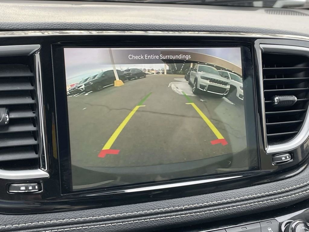 Certified 2023 Chrysler Pacifica Limited image 34