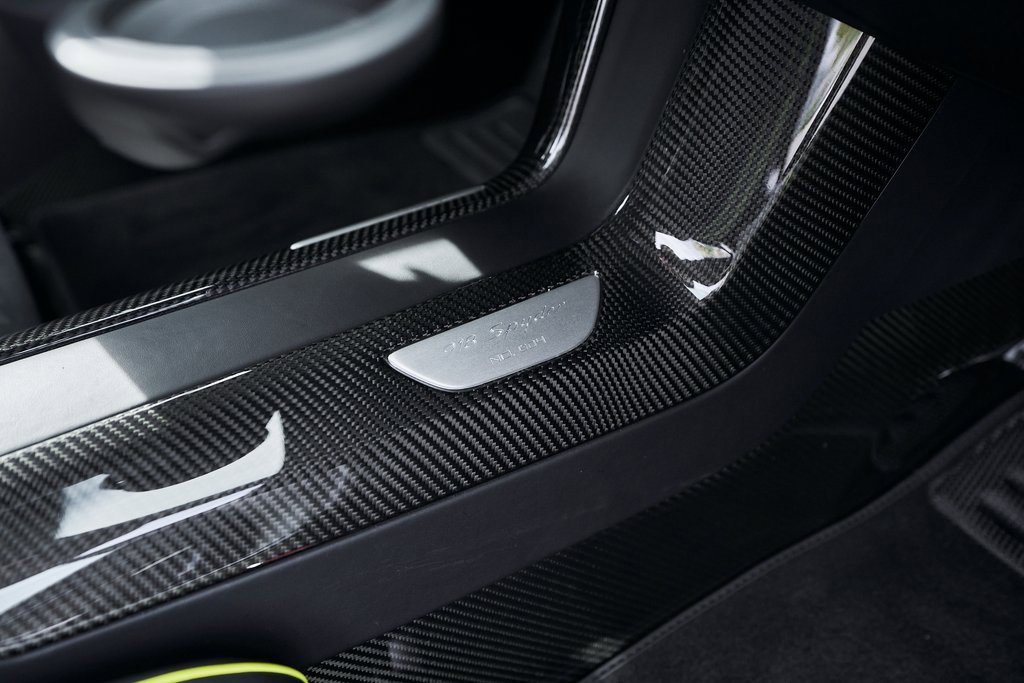 Used 2015 Porsche 918 Spyder image 56