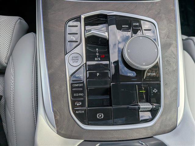 Used 2026 BMW X7 xDrive40i image 11