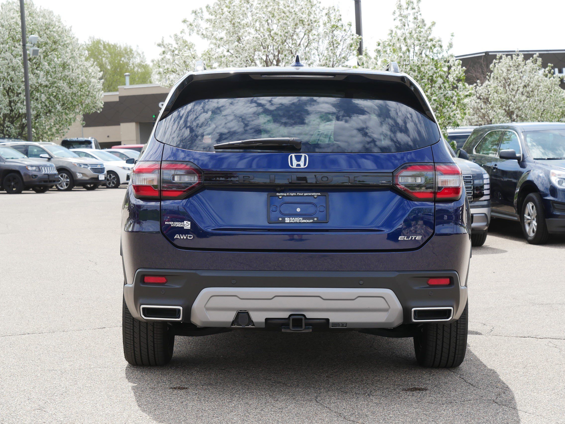 Used 2023 Honda Pilot Elite image 7