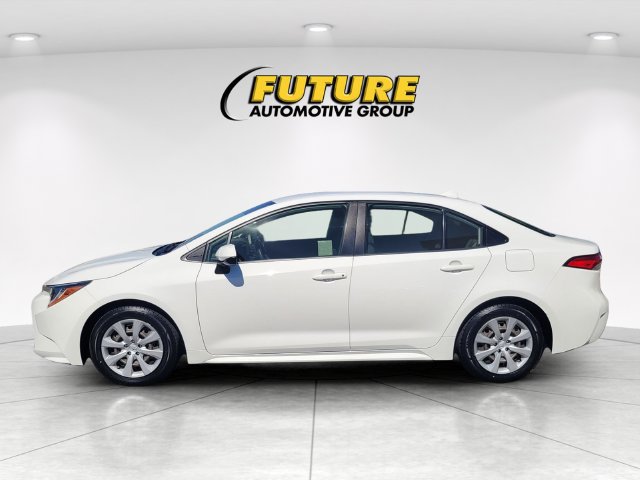 Used 2022 Toyota Corolla LE FWD image 6