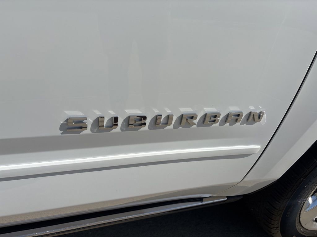 Used 2018 Chevrolet Suburban Premier image 7