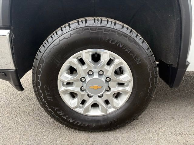 Used 2023 Chevrolet Silverado 2500 LT image 6