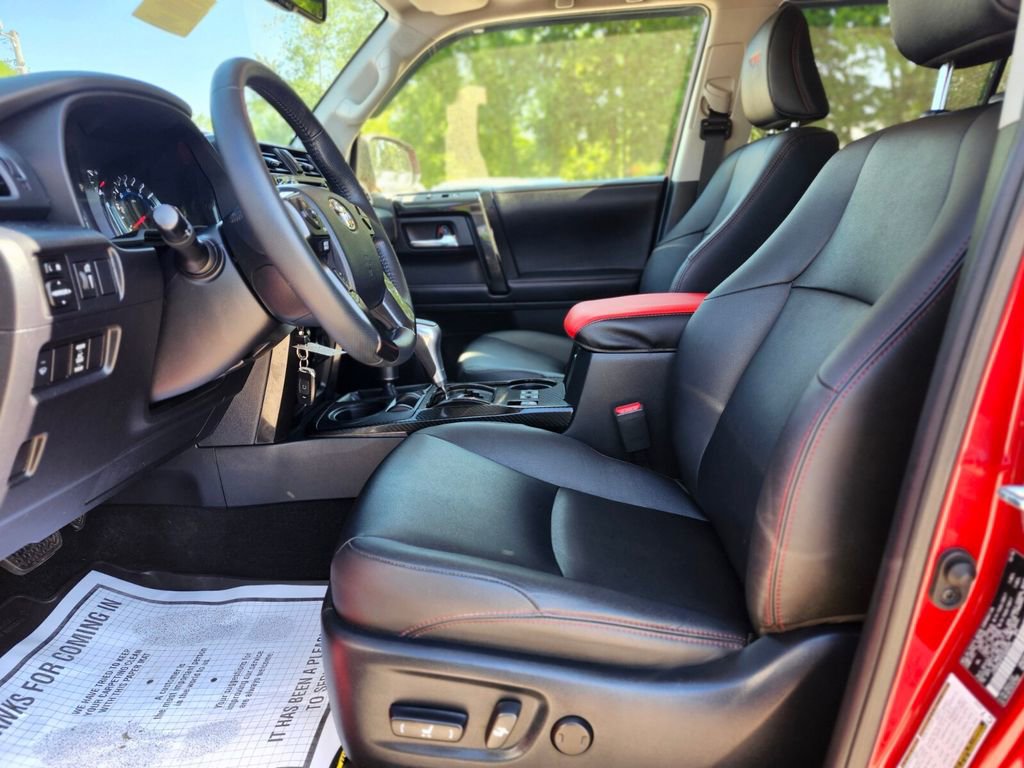 Used 2019 Toyota 4Runner TRD Off-Road Premium AWD/4WD image 18