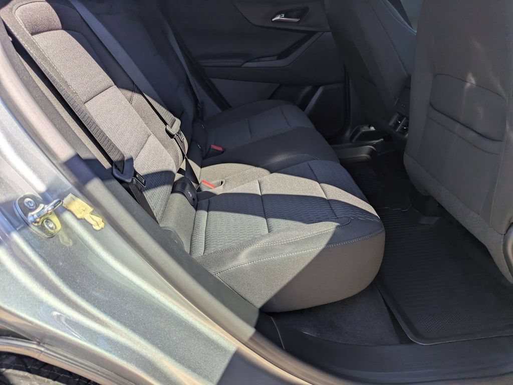 New 2026 Chevrolet Equinox LT w/ Safety and Technology Package FWD image 34