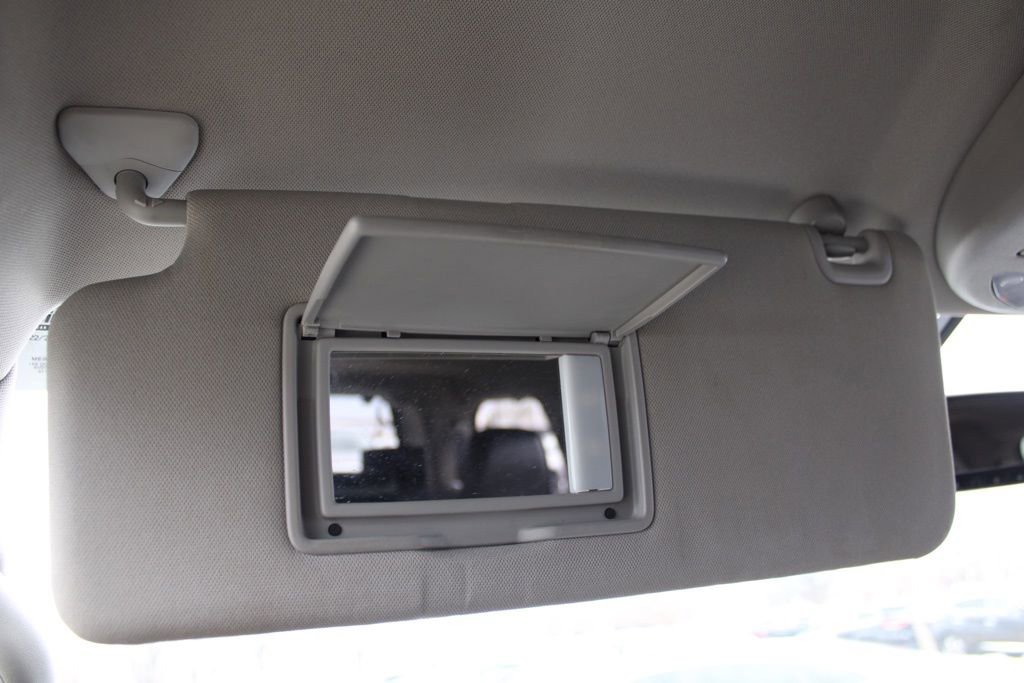 Used 2015 Nissan Armada SL image 50