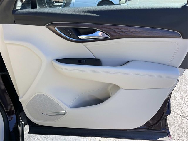 Used 2021 Buick Envision Avenir image 25