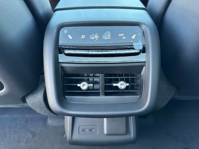 New 2027 Cadillac Lyriq V Premium w/ Exterior Carbon Fiber Package AWD/4WD image 15