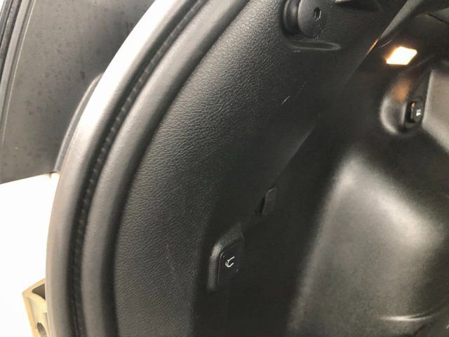 Used 2022 Jeep Cherokee Limited image 27