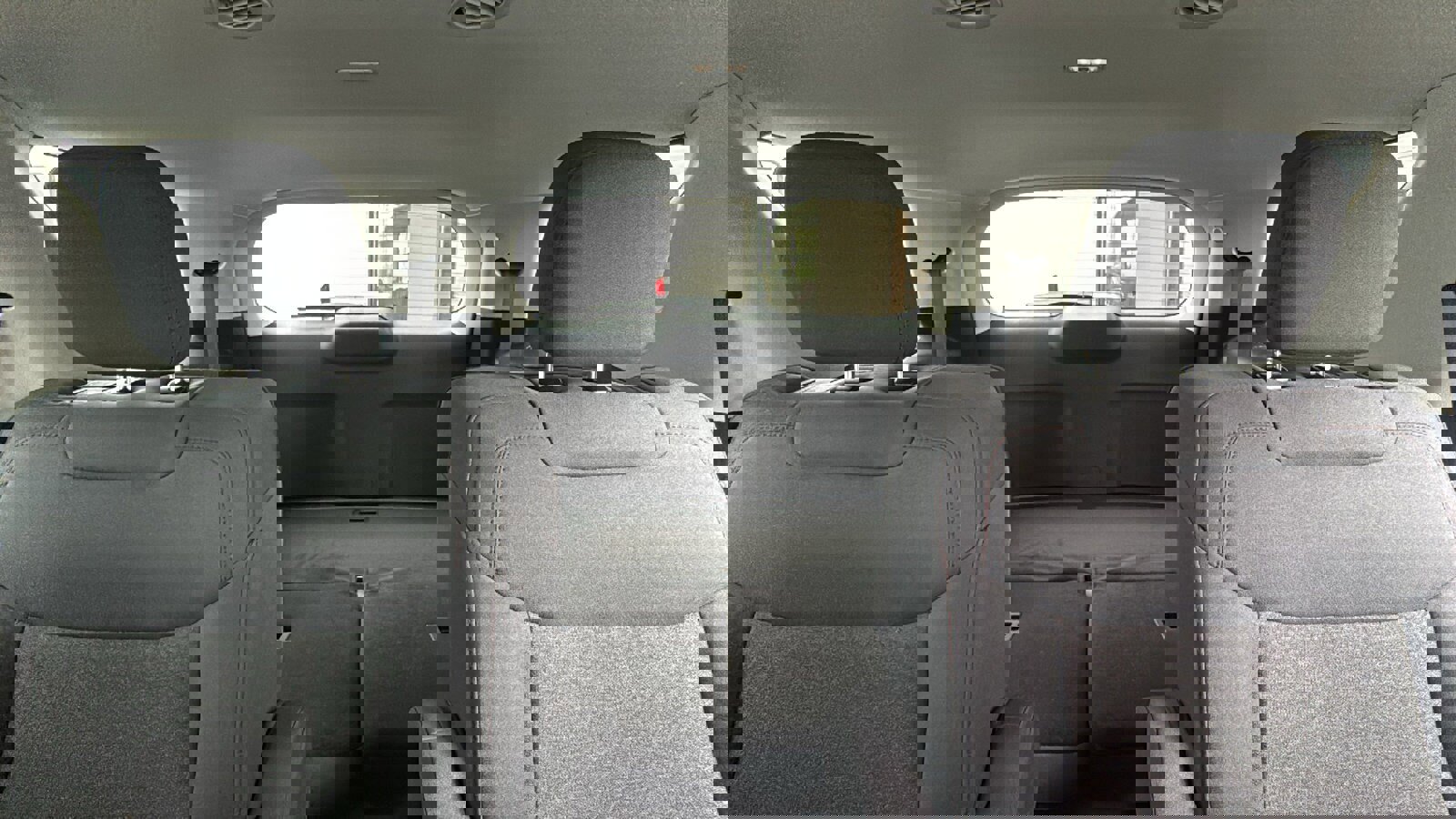 New 2026 Ford Explorer Active AWD/4WD image 34