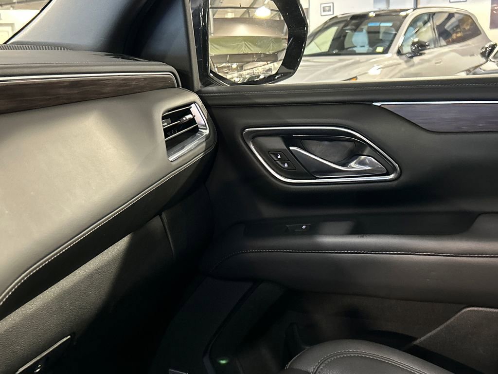 Used 2023 Chevrolet Tahoe Z71 w/ Z71 Off-Road Package AWD/4WD image 21
