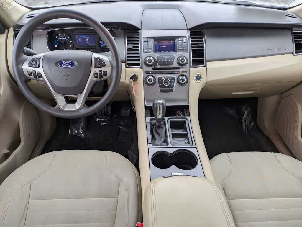 Used 2017 Ford Taurus SE FWD image 14