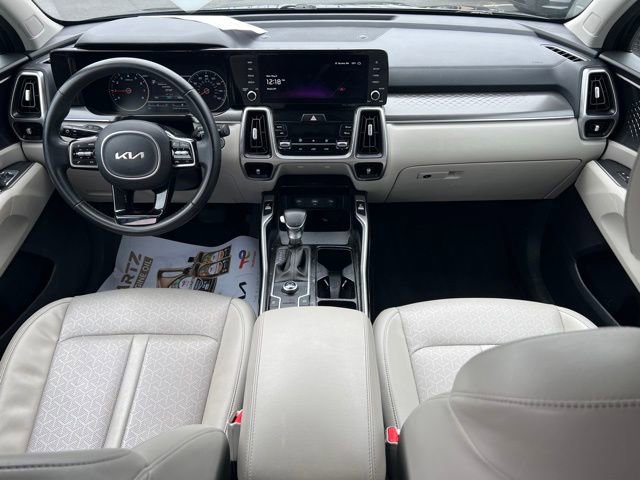 Certified 2022 Kia Sorento S FWD image 12