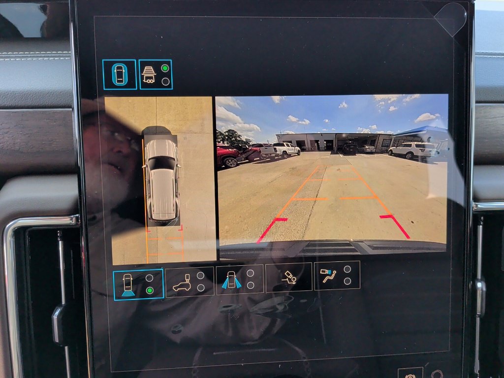 New 2026 GMC Yukon Denali Ultimate AWD/4WD image 26