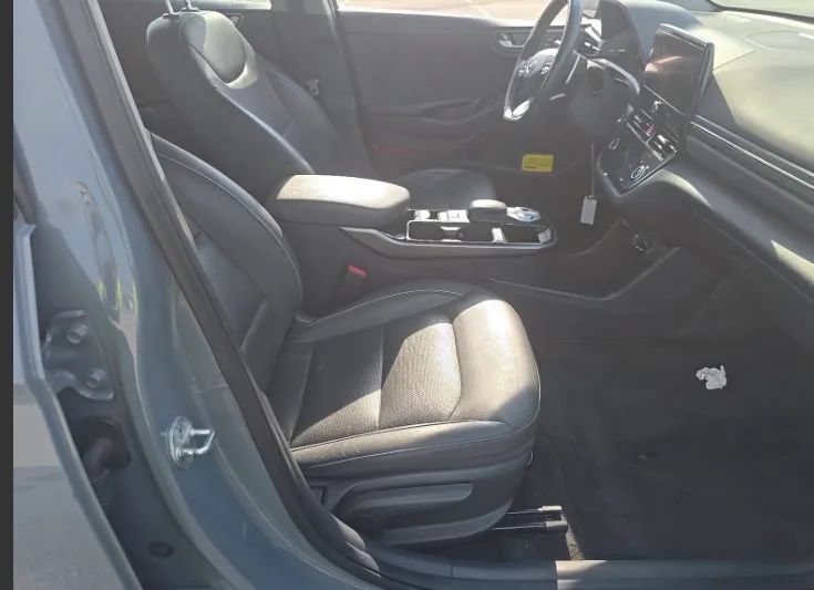 Used 2021 Hyundai Ioniq Limited FWD image 6