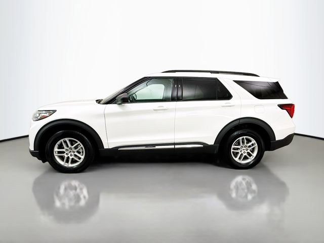 Used 2025 Ford Explorer Active image 4