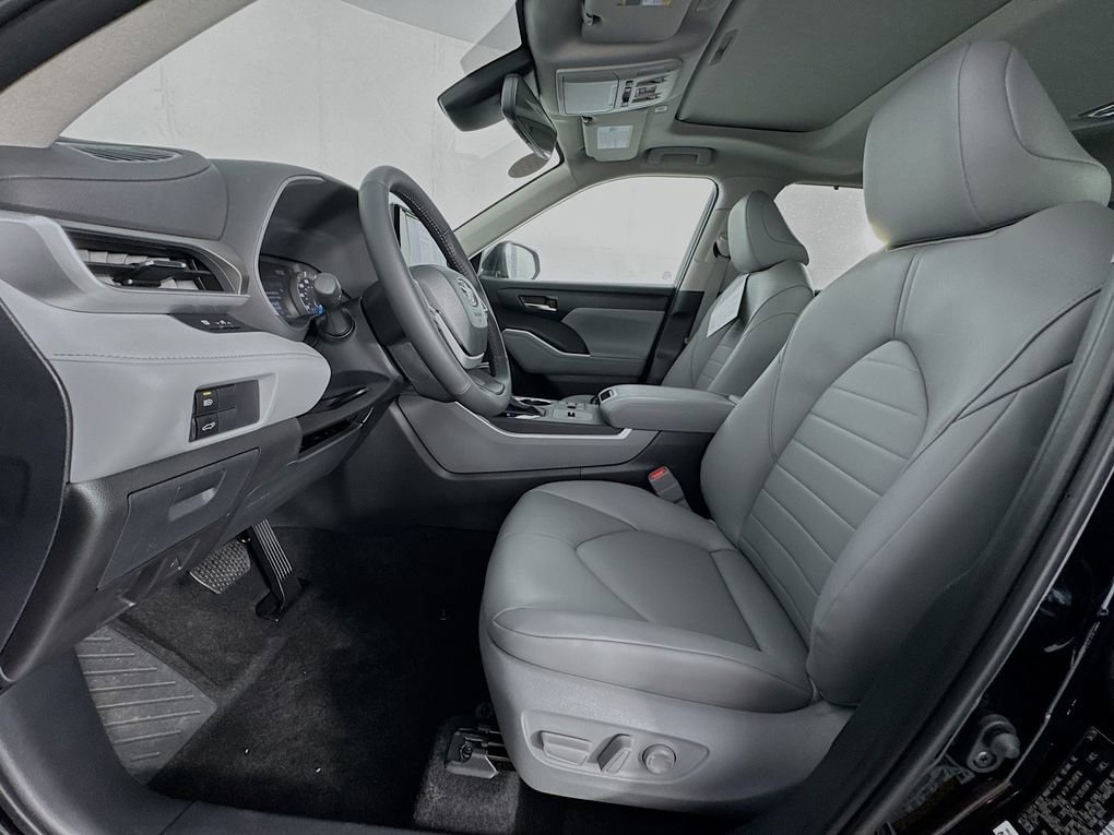 New 2026 Toyota Highlander XLE AWD/4WD image 11