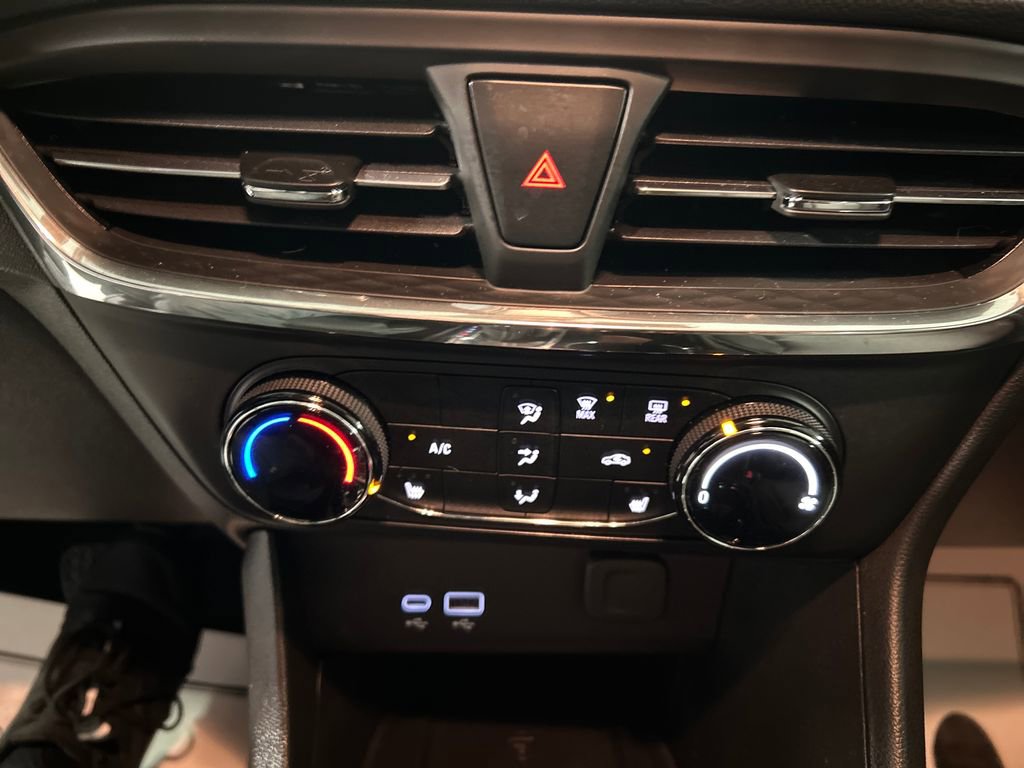 Used 2026 Buick Encore GX Preferred w/ Advanced Technology Package image 19