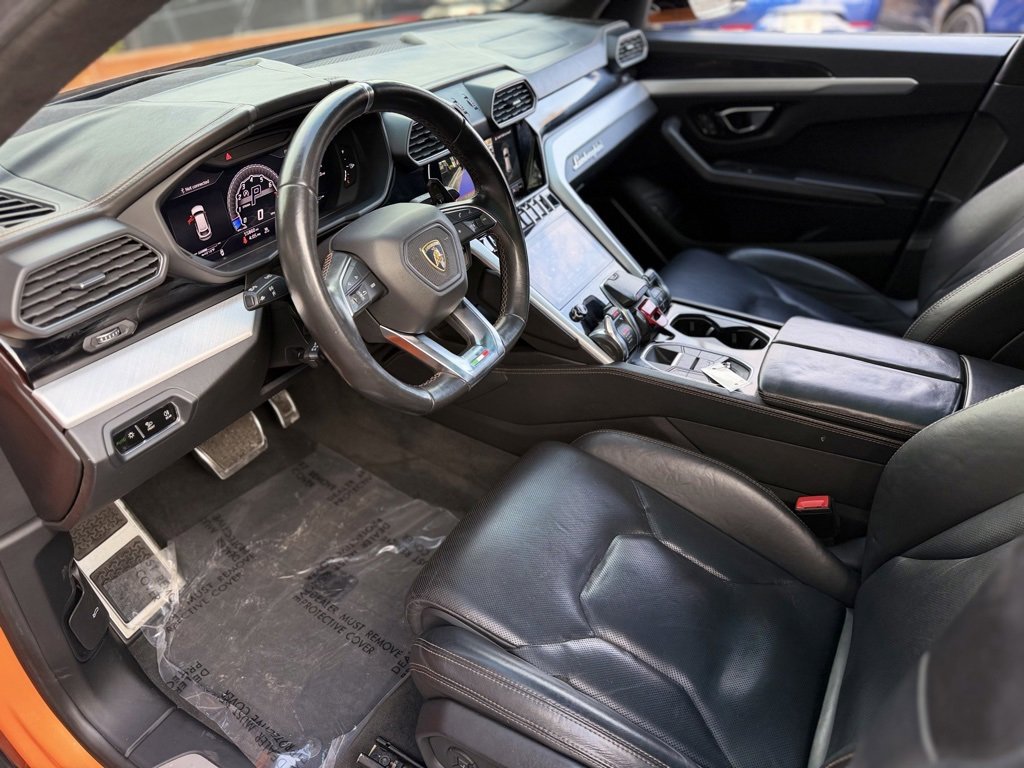 Used 2021 Lamborghini Urus image 24