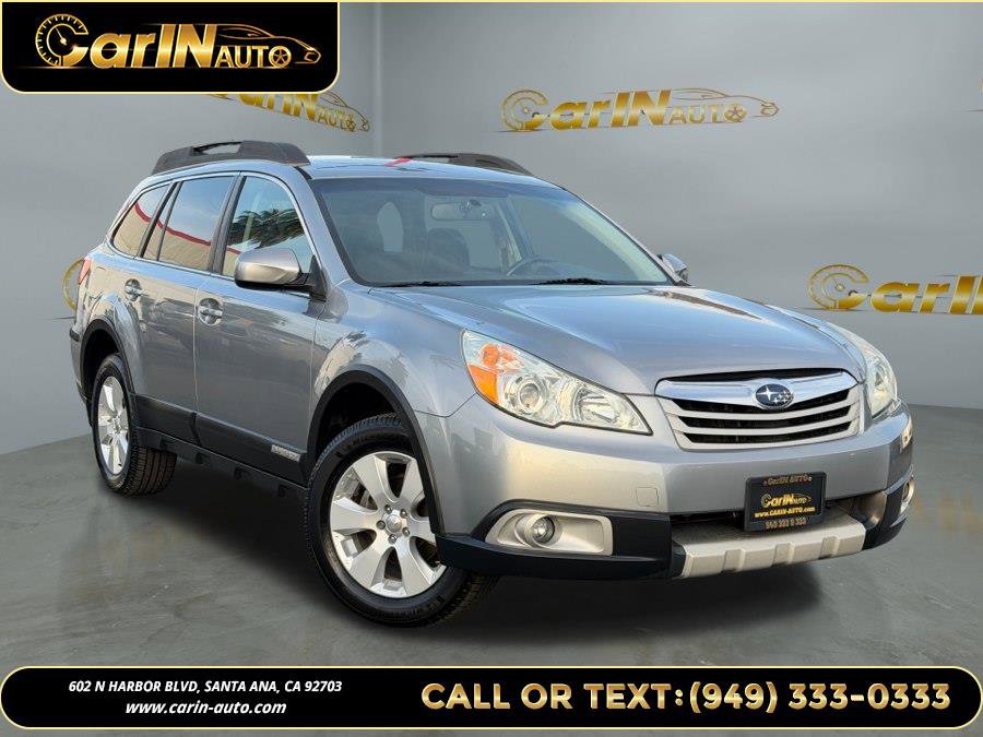 Used 2011 Subaru Outback 2.5i Limited w/ PWR Moonroof Pkg image 3